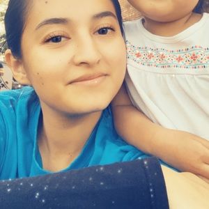 Meet your Posher, Esperanza